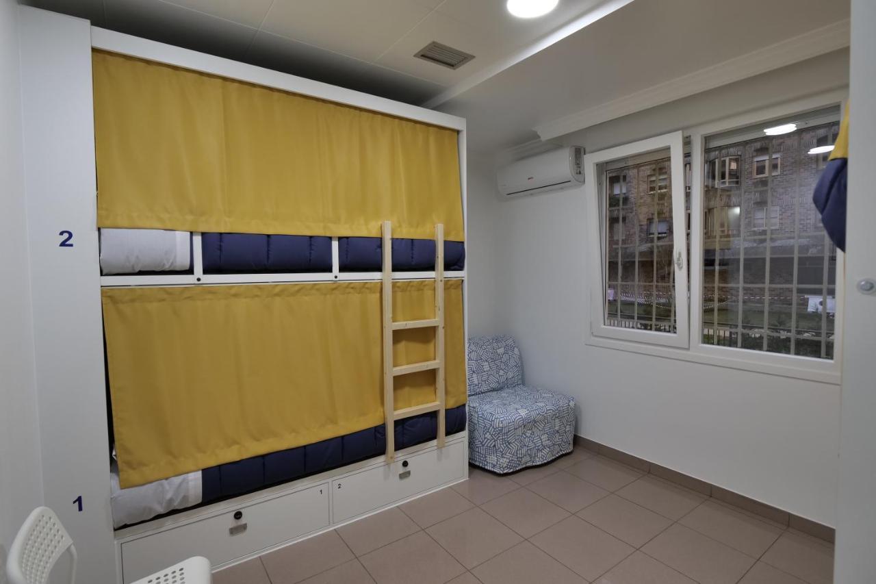 Casucho Da Peregrina Hostel Porrino Exterior photo