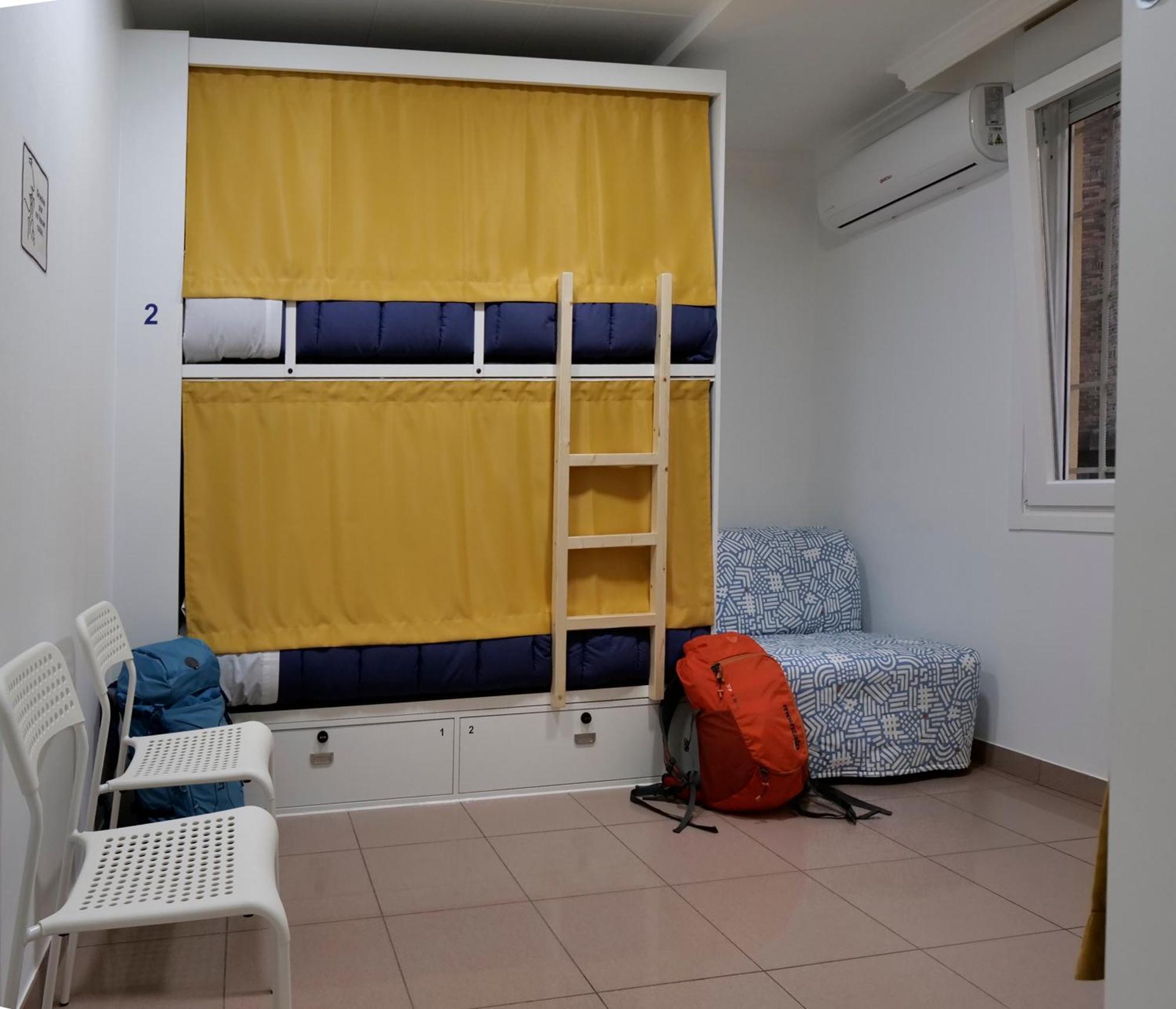 Casucho Da Peregrina Hostel Porrino Exterior photo